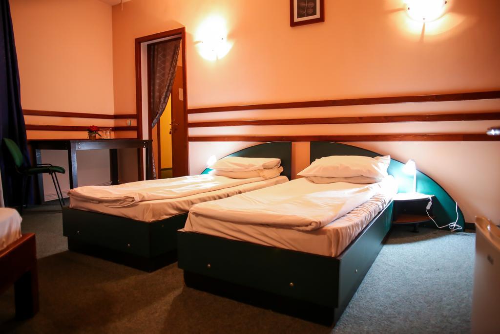 Hotel Silva Vatra Dornei Exteriör bild