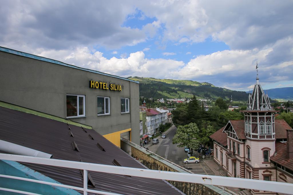 Hotel Silva Vatra Dornei Exteriör bild