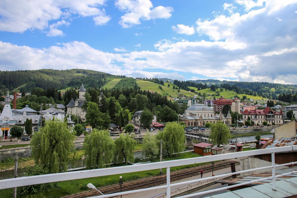 Hotel Silva Vatra Dornei Exteriör bild