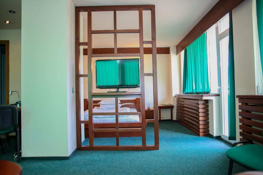 Hotel Silva Vatra Dornei Exteriör bild